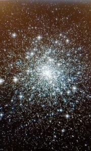 Messier 30 Star cluster, NASA/ESA/Hubble image)